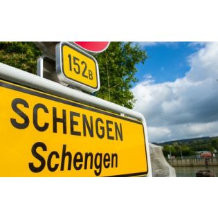 UNTRR condemns Austria's vote against Romania and the road transport industry joining the Schengen area. UNTRR requests Romanian Government to remove controls at the border with Bulgaria